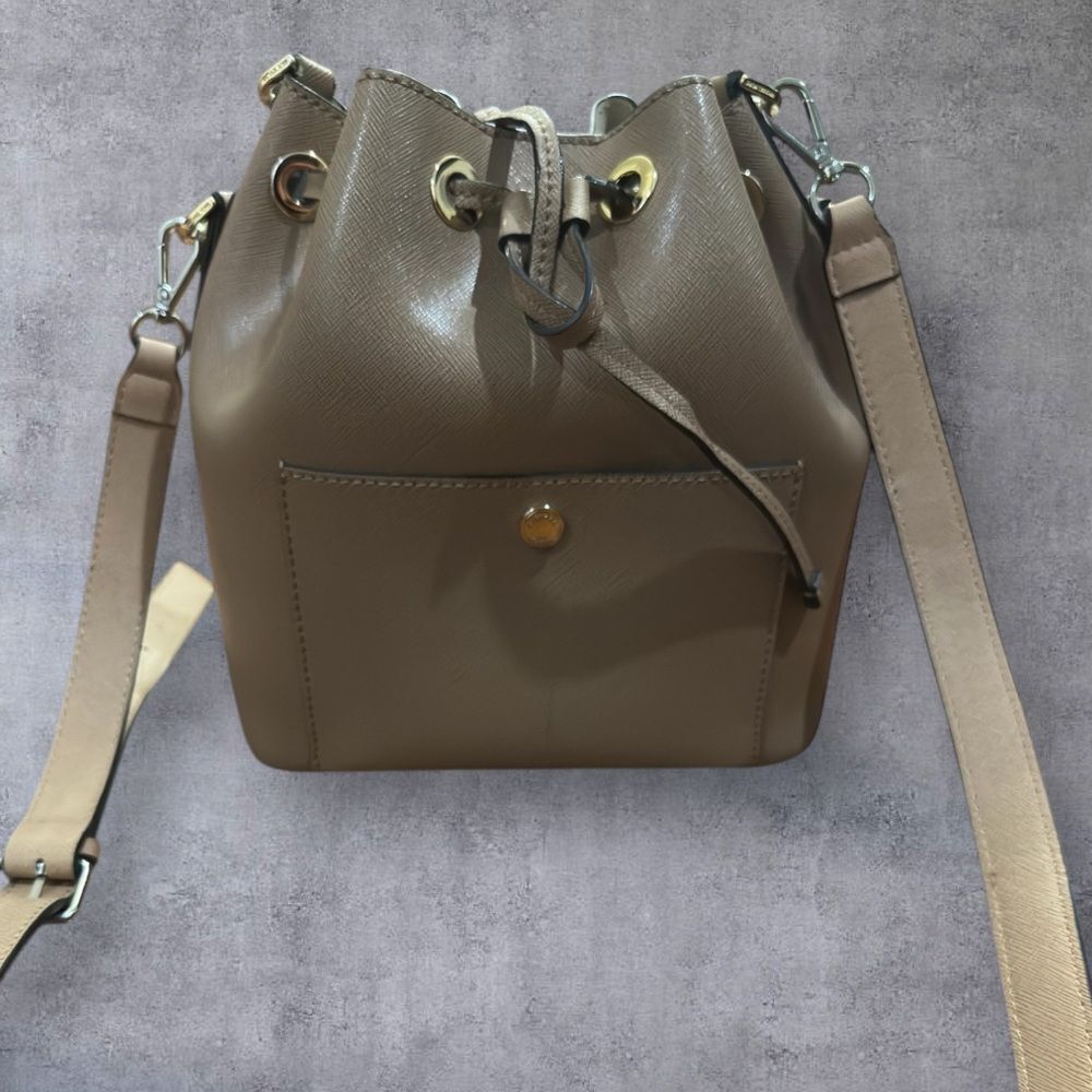 Michael Kors Bucket